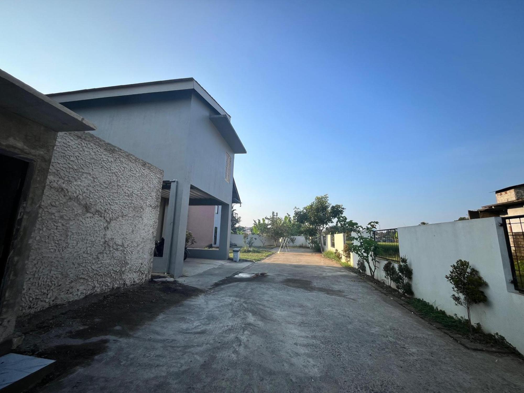Villa Cassandra Cigombong Esterno foto
